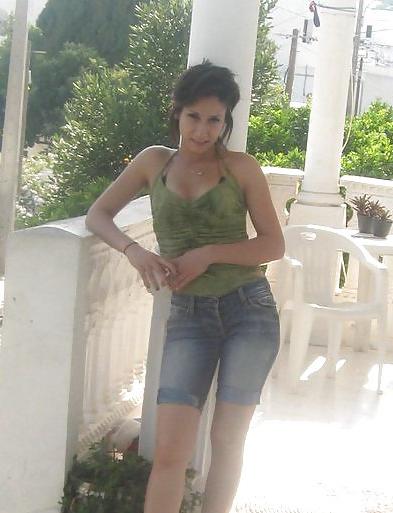 25P Arab Non Nude Slut 