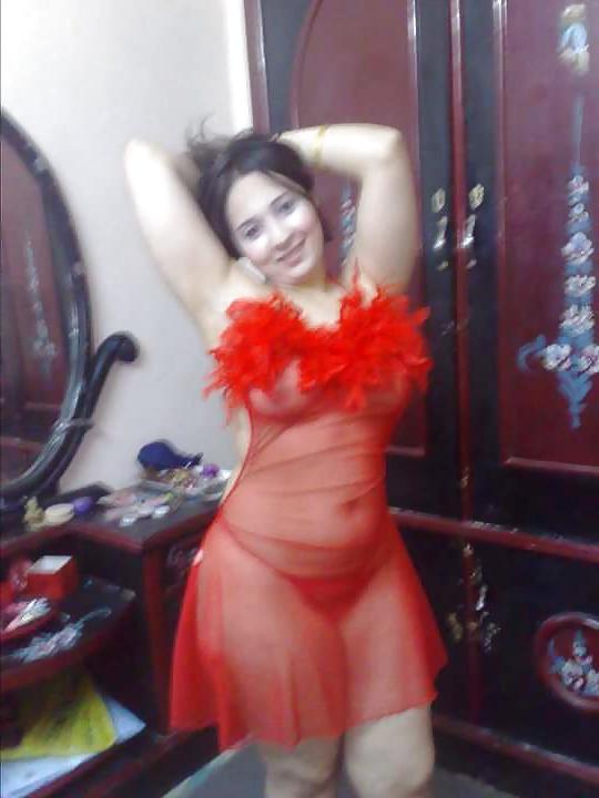 25P Arab Non Nude Slut 
