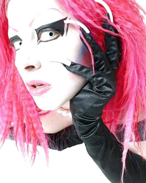 25P Cyber Goth Girls