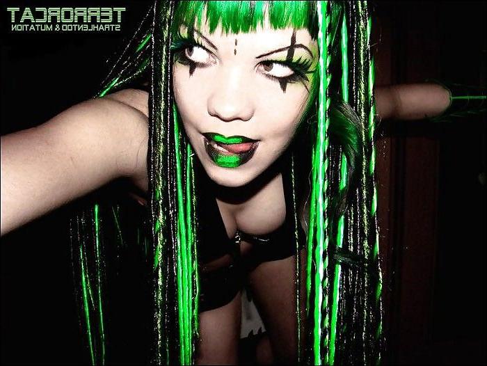 25P Cyber Goth Girls