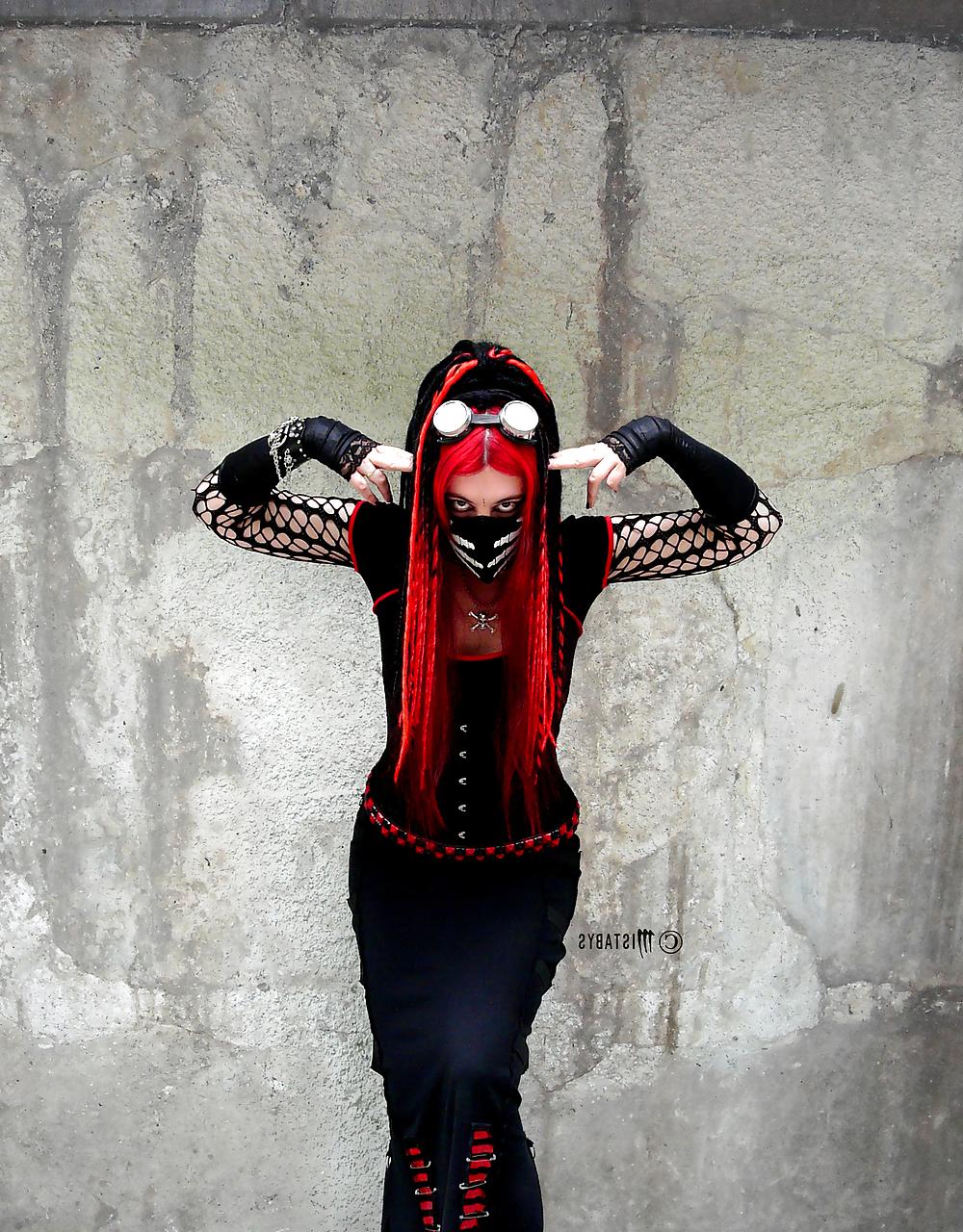 25P Cyber Goth Girls