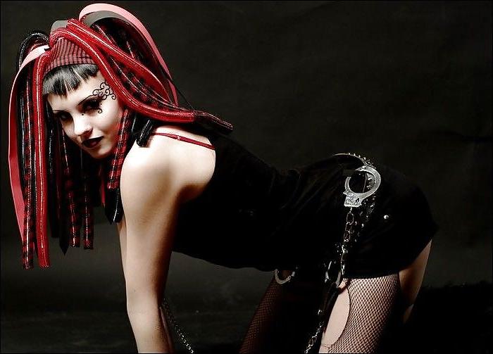 25P Cyber Goth Girls