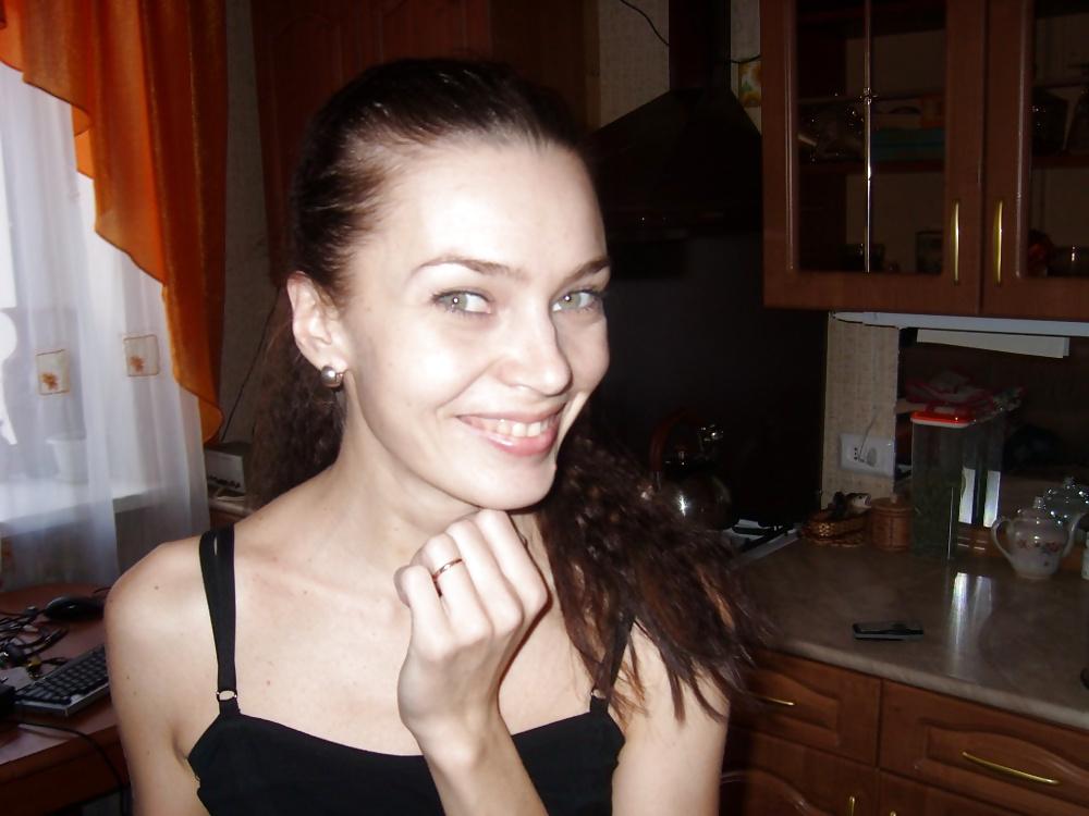 25P Hot Russian Wife