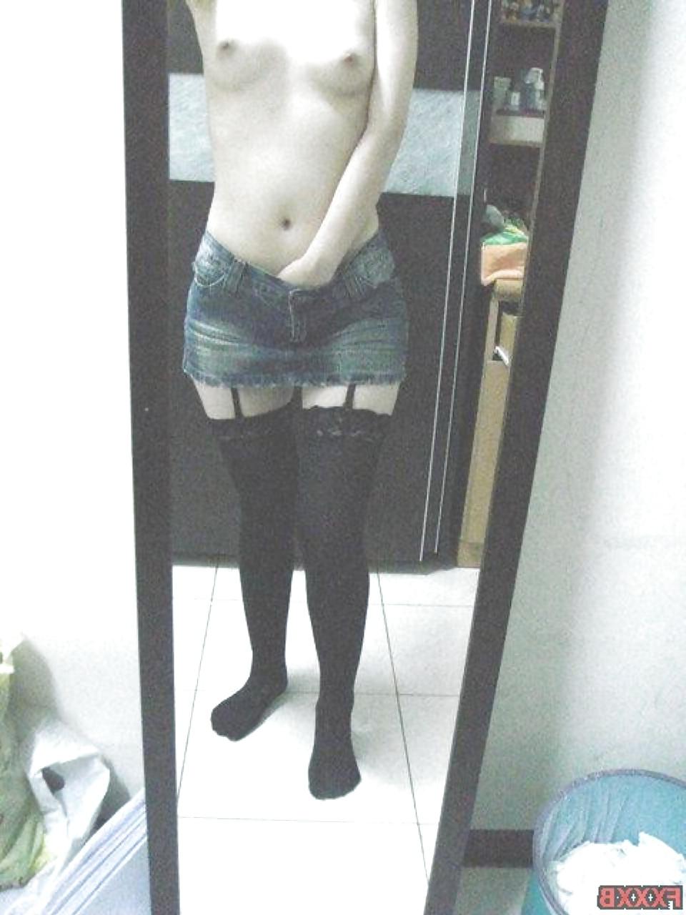 25P Private Photo's Young Asian Naked Chicks 25 TAIWANESE