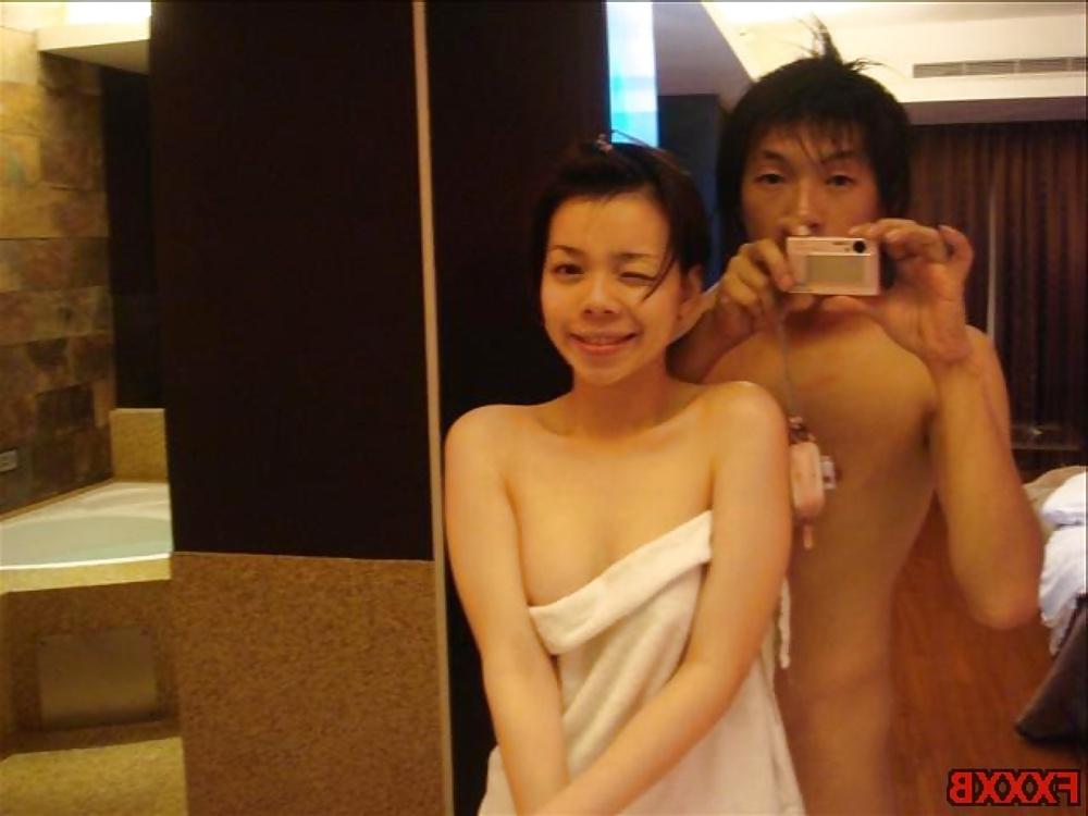 25P Private Photo's Young Asian Naked Chicks 26 TAIWANESE