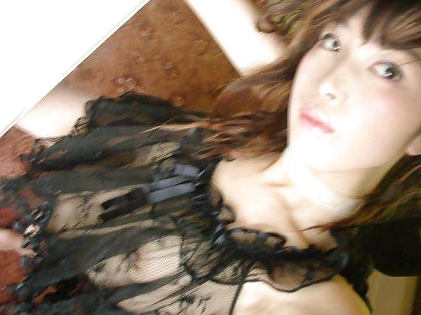 25P Private Photo's Young Asian Naked Chicks 26 TAIWANESE