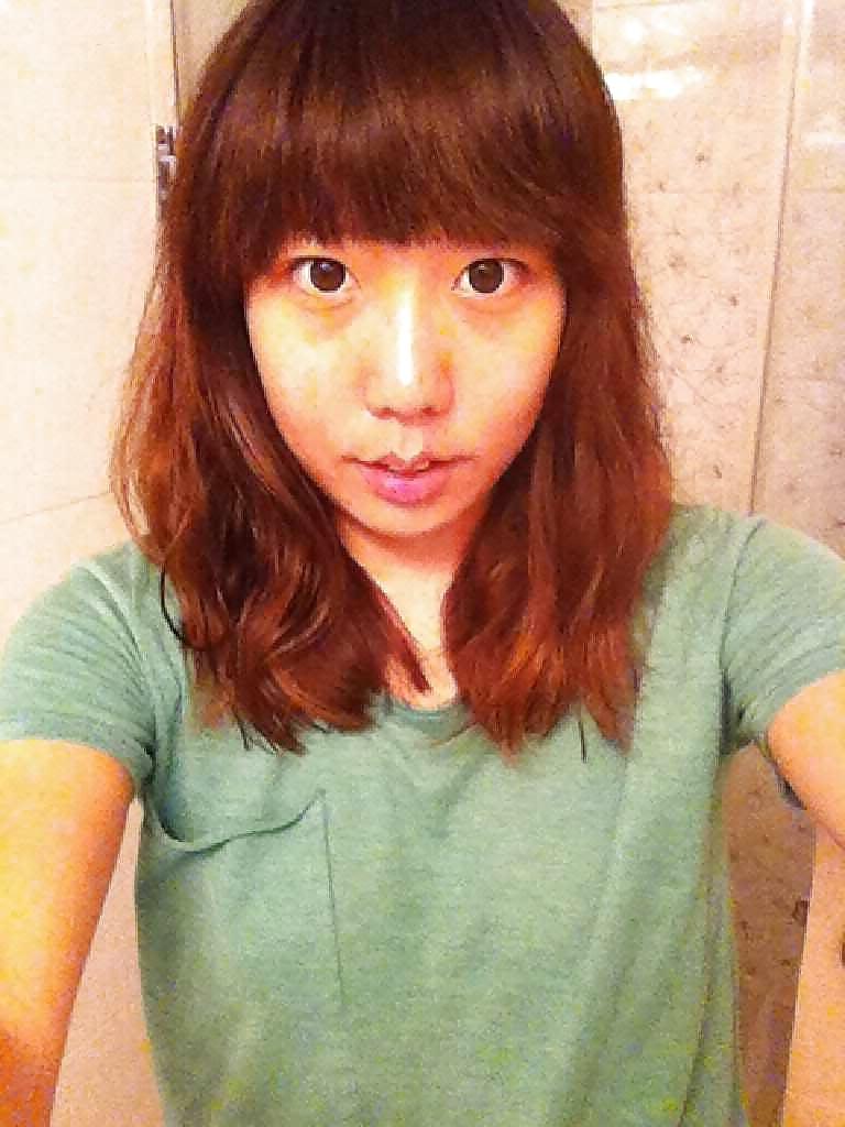 25P Private Photo's Young Asian Naked Chicks 26 TAIWANESE