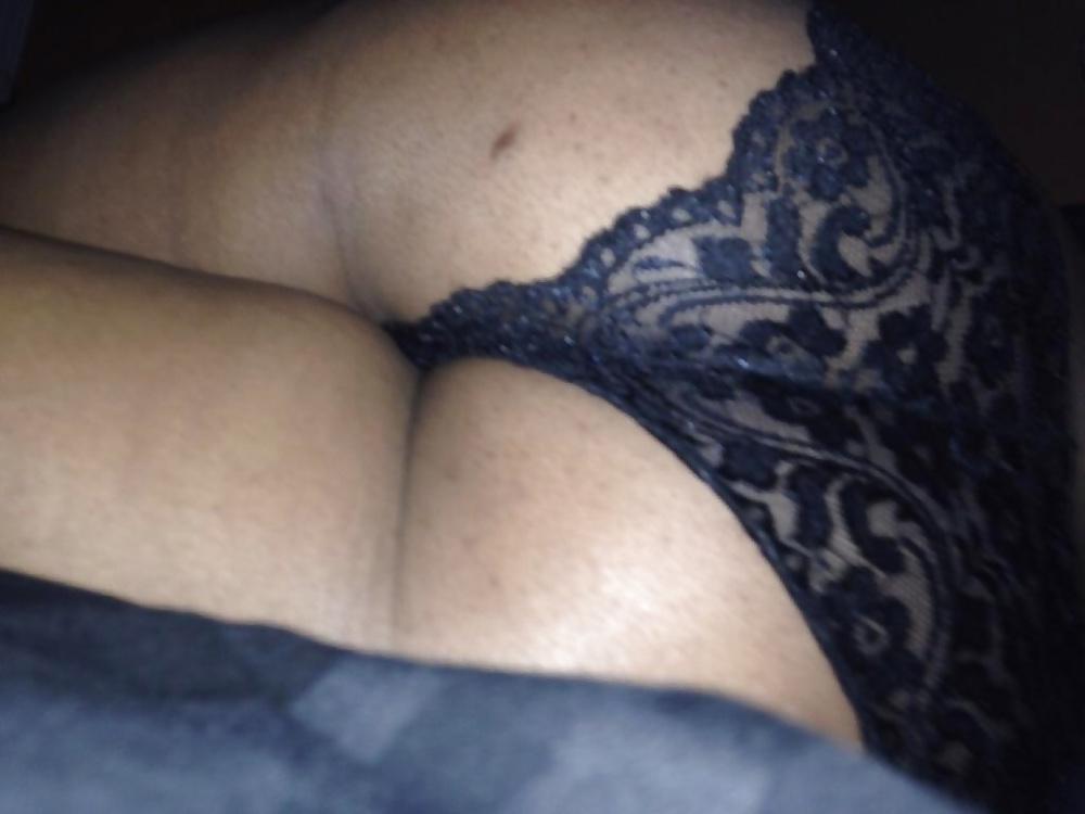 12P Chunky black girl