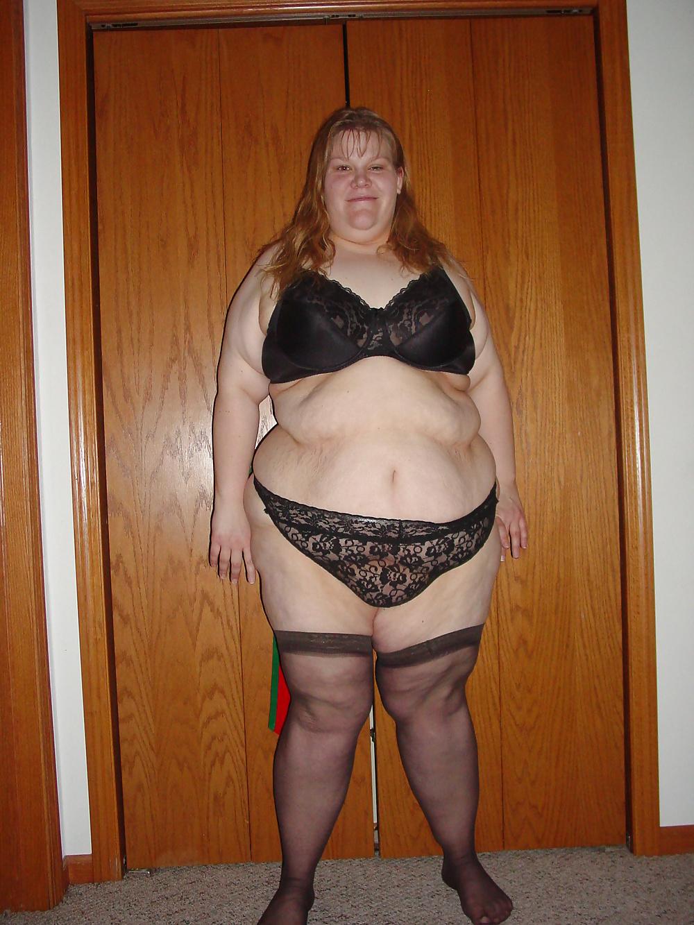 8P Bbw Kim Posing in All Her Fatness