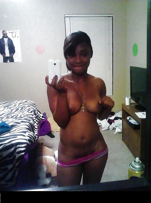 19P Ebony Teens- Sexy Selfies 3