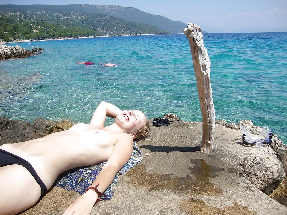25P Leak Vacation Photos