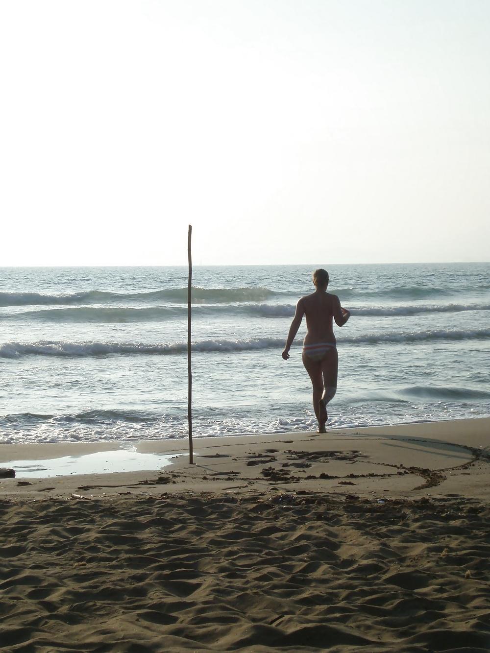 25P Leak Vacation Photos