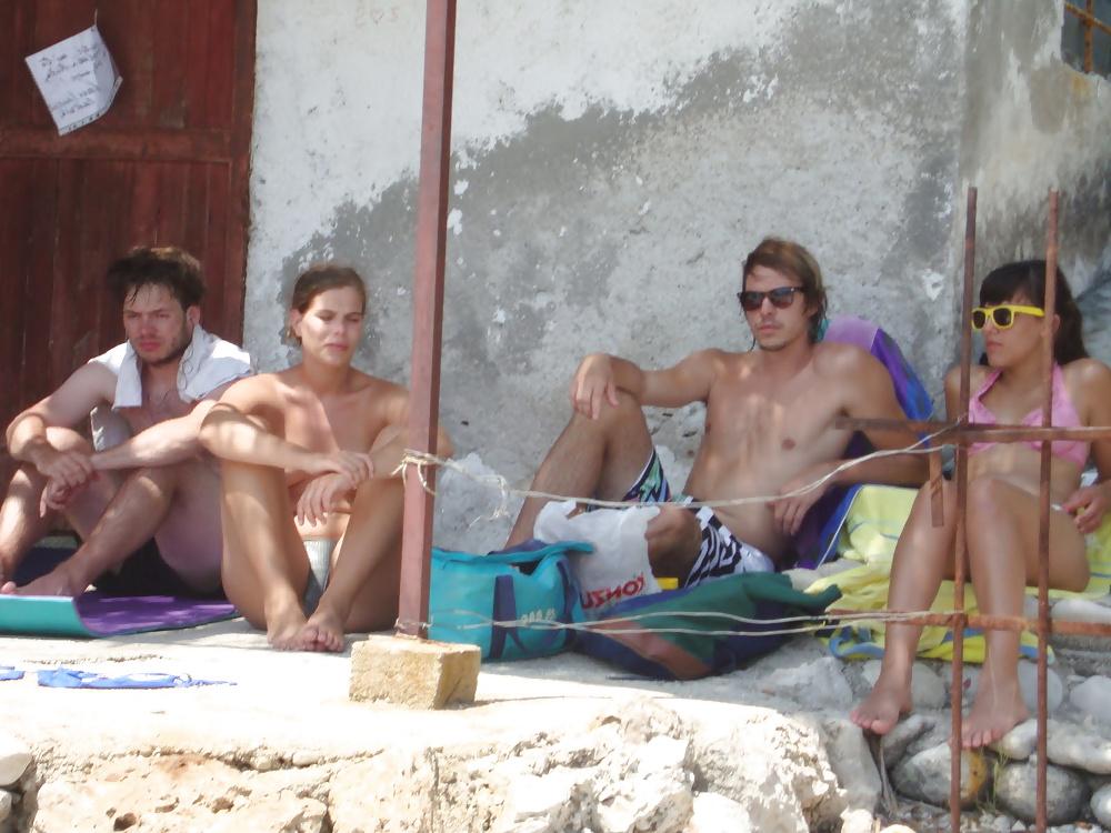 25P Leak Vacation Photos