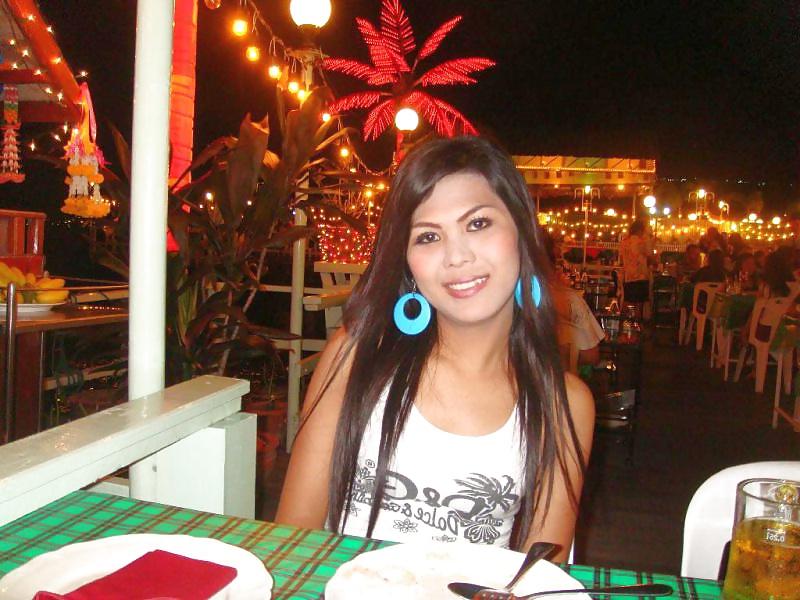 25P Pattaya Ladyboy Aum