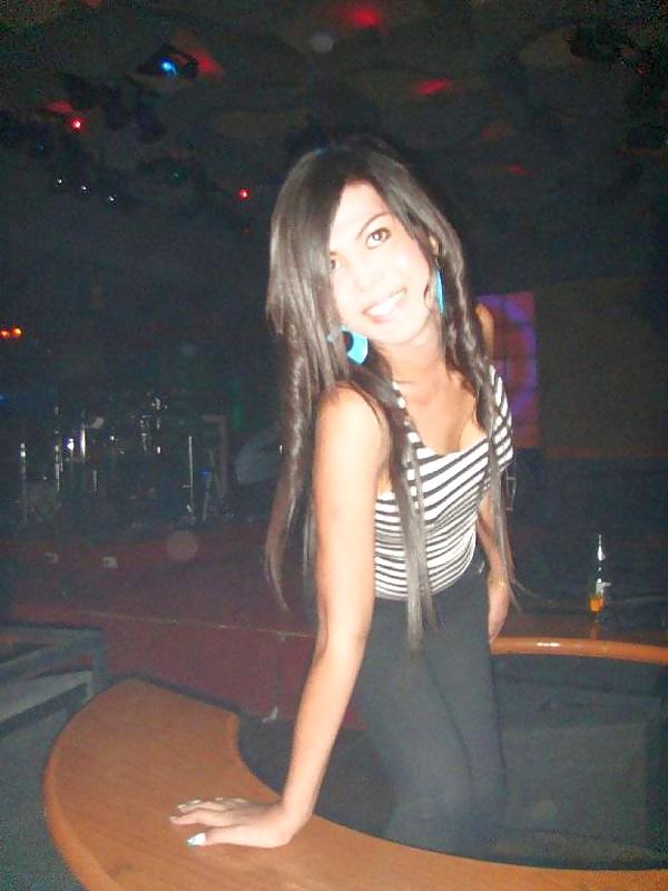 25P Pattaya Ladyboy Aum