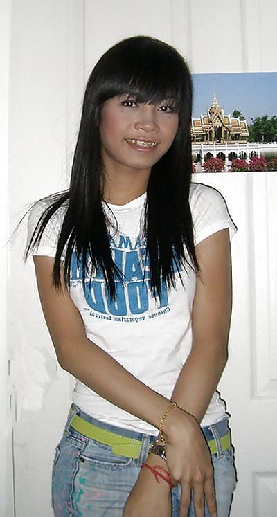 25P Bangkok Ladyboy Candy