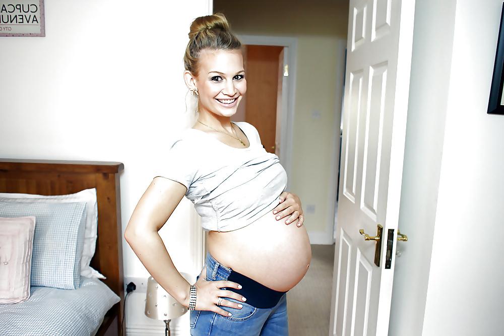 25P Pregnant teen = bitch open for all