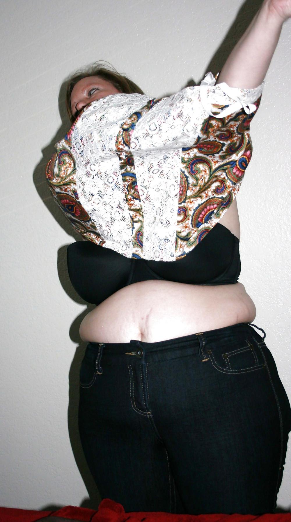 14P Hollie's Butt Hole Smells