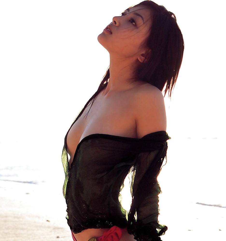 12P Non Nude Japanese Beauties II