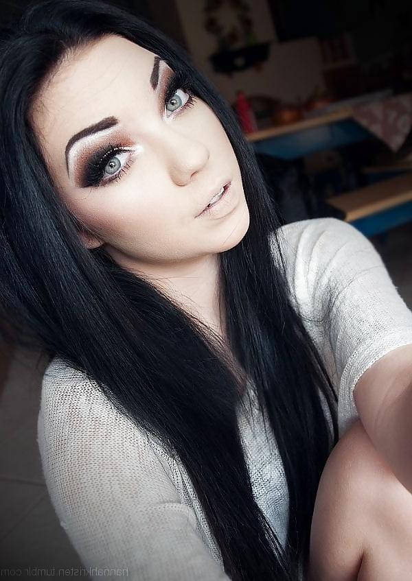 14P Non nude tgirls1
