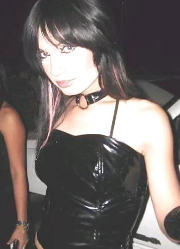 14P Non nude tgirls1