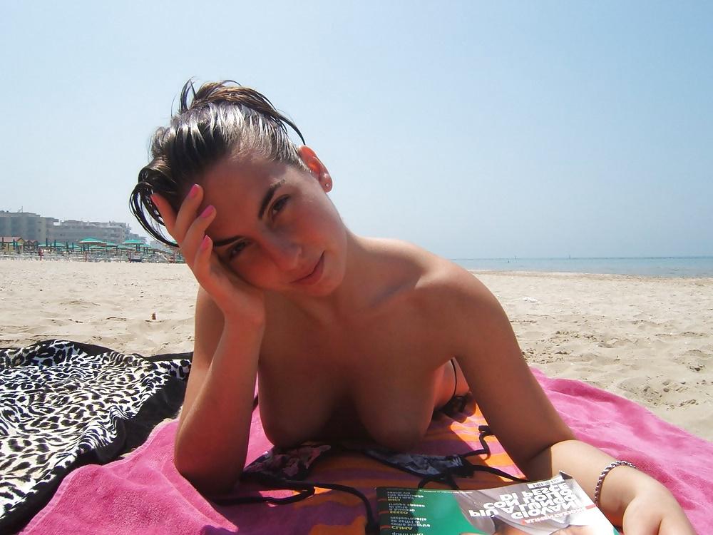 25P Italian teen likes group