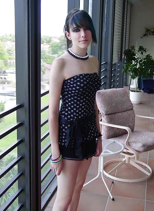 11P Non Nude Tgirls 4