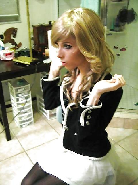 11P Non Nude Tgirls 4
