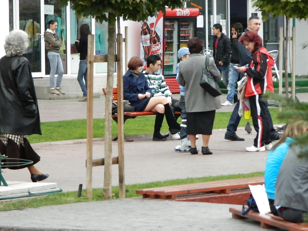 25P Upskirt in Buc