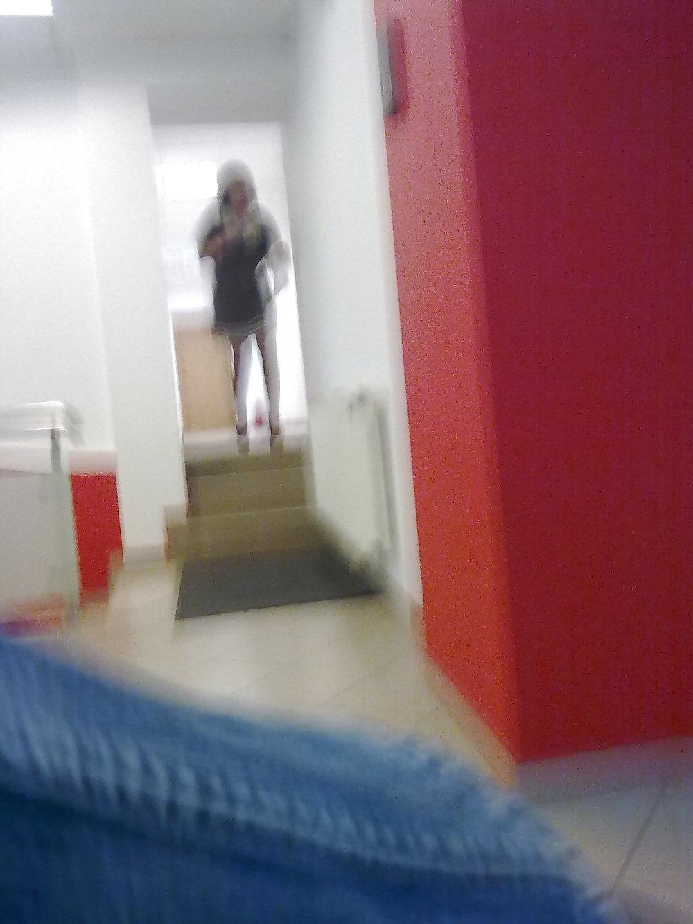 25P Upskirt in Buc