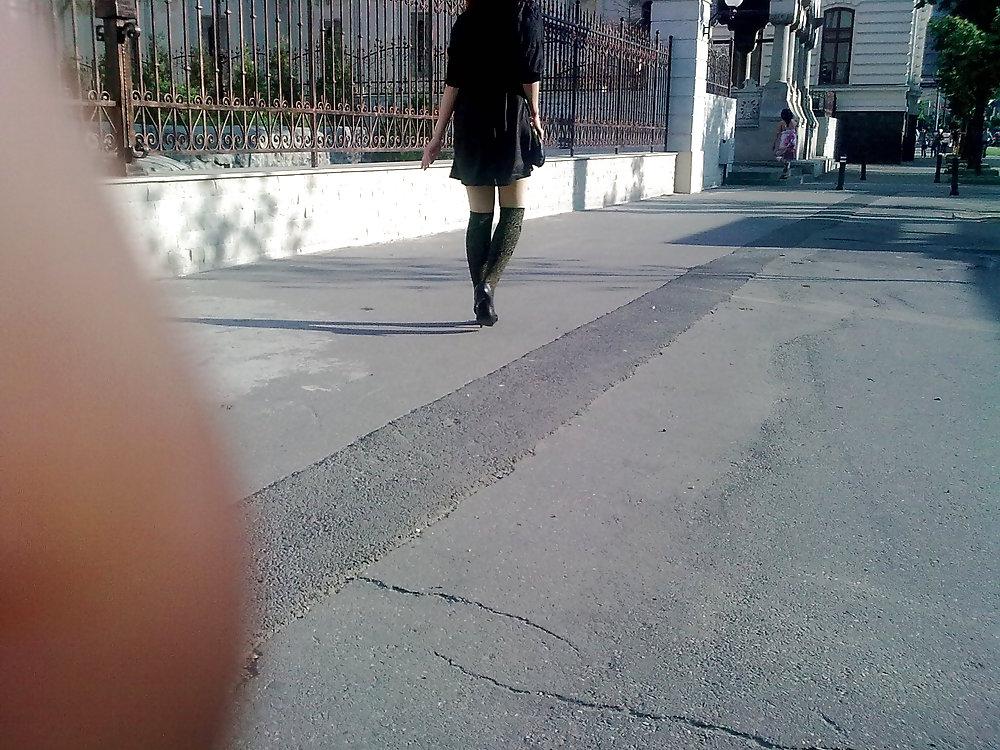 25P Upskirt in Buc