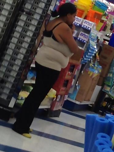 13P Candid Black BBW Massive Fat Tanktop Tits