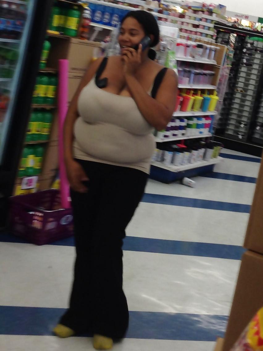 13P Candid Black BBW Massive Fat Tanktop Tits