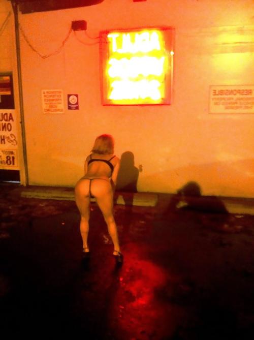 25P Adult Theater Sluts