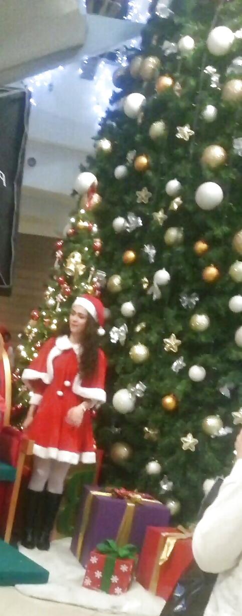 16P Spy sexy teens santa 's aid romanian