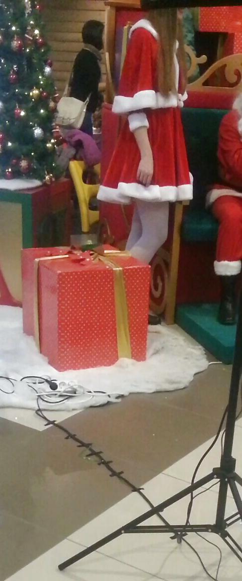 16P Spy sexy teens santa 's aid romanian