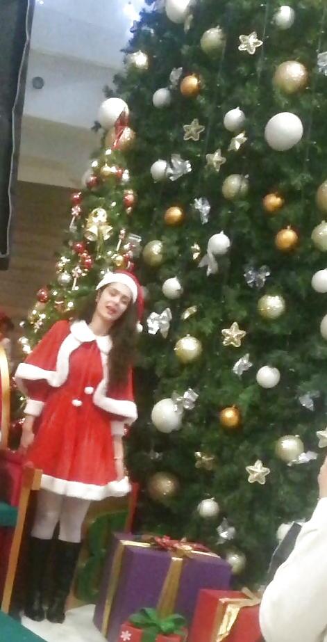 16P Spy sexy teens santa 's aid romanian