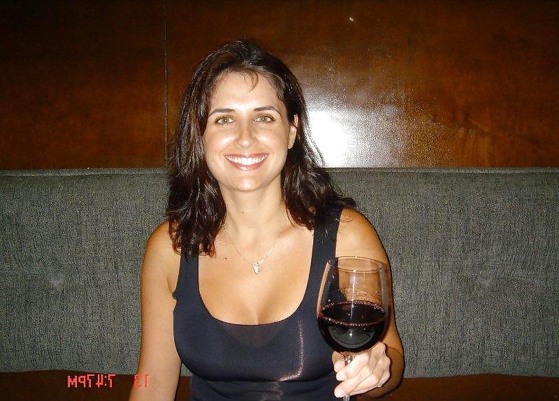 6P Greek Wife On Holiday
