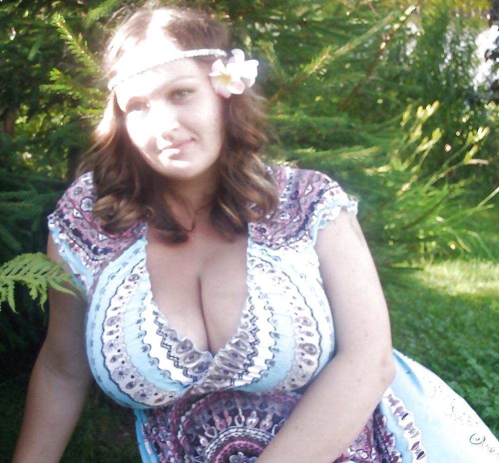 23P Bbw clothed 