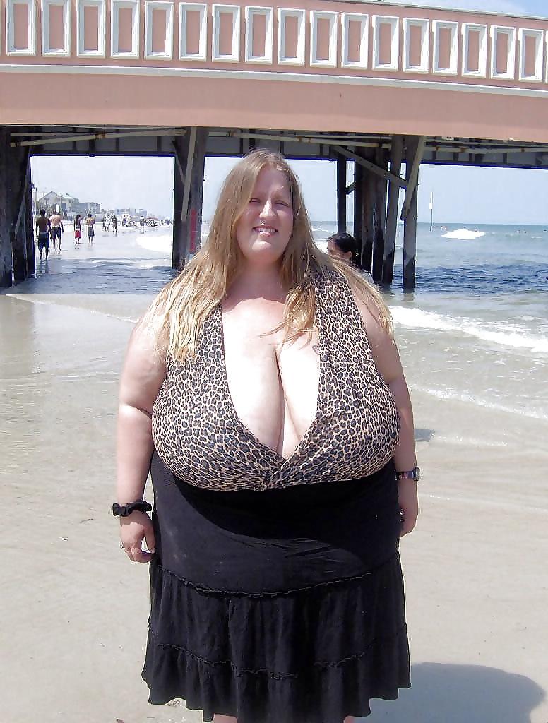 23P Bbw clothed 
