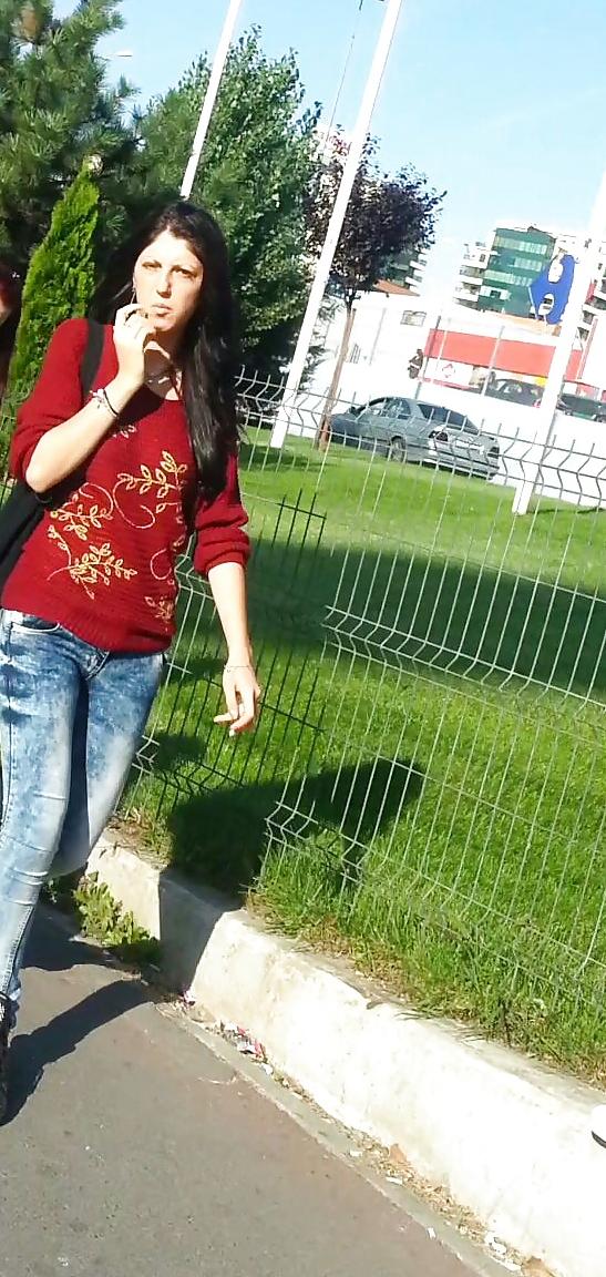 25P Spy sexy teens face romanian
