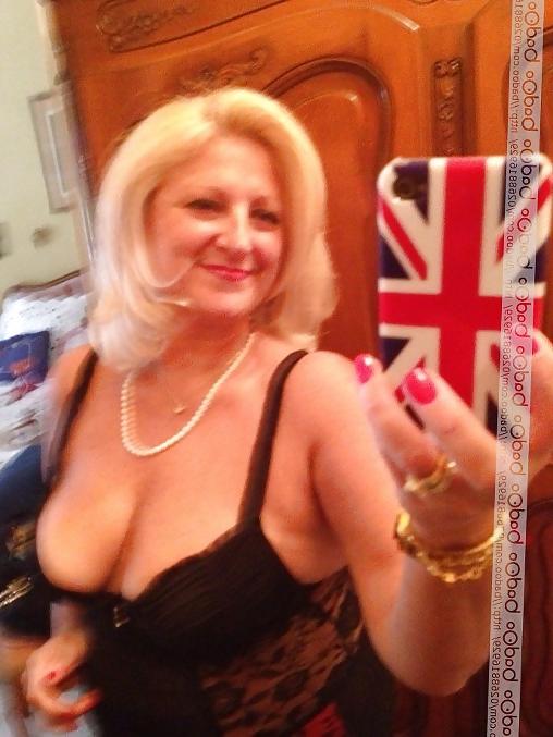 25P SEXY GRANNY