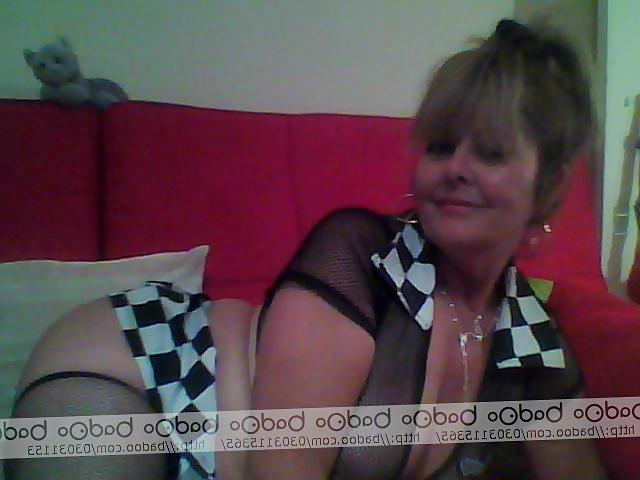 25P SEXY GRANNY