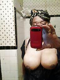 25P GRANNY IS TAKING SELFIES NOW