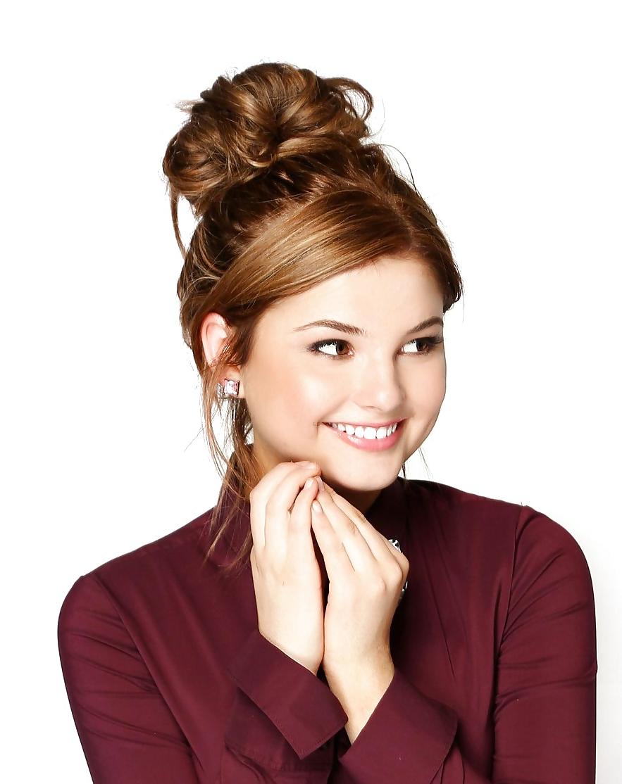 25P Stefanie Scott