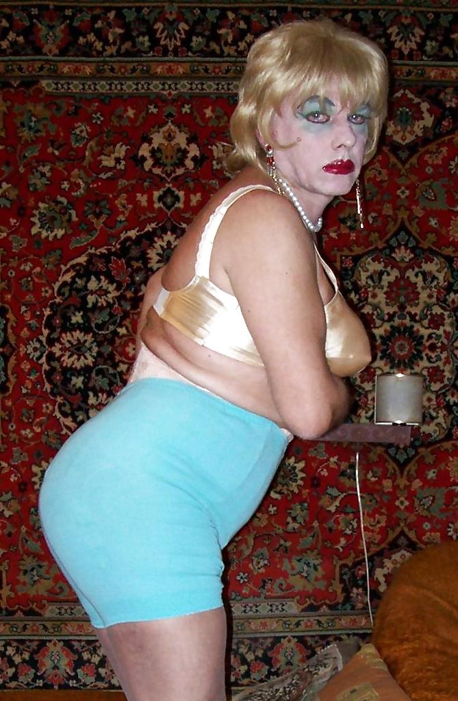 25P Larisa! Russian mature transvestite!