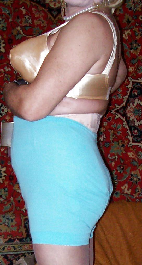 25P Larisa! Russian mature transvestite!