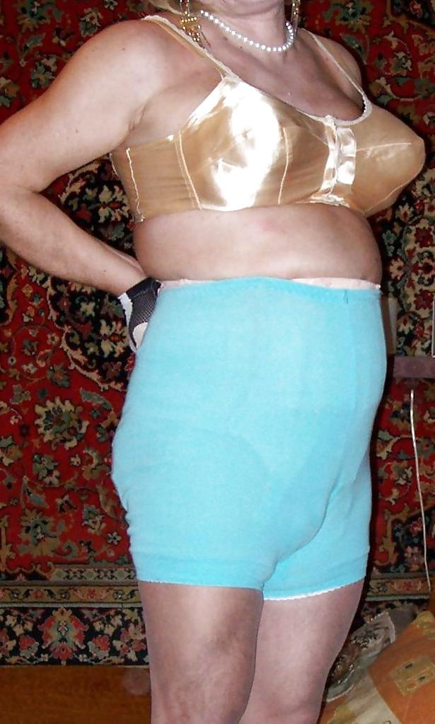 25P Larisa! Russian mature transvestite!