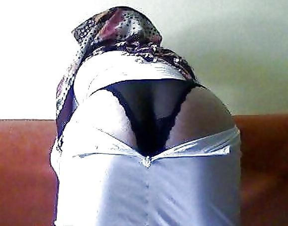 25P Candid Arab Ass (Part2)