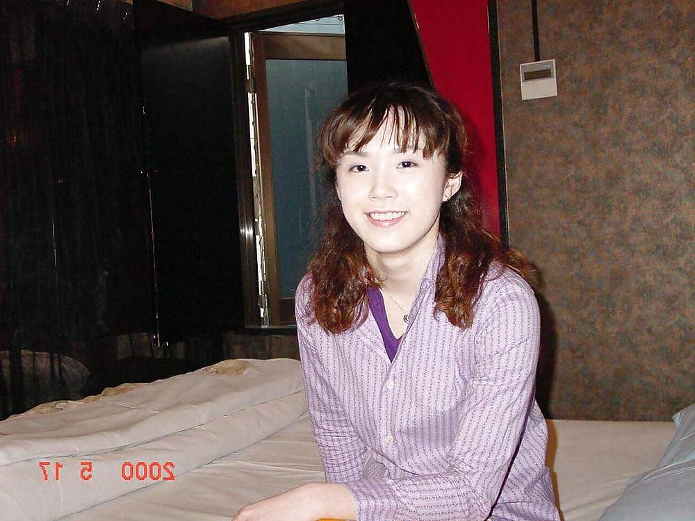 25P Japanese Amateur  her hair love hotel